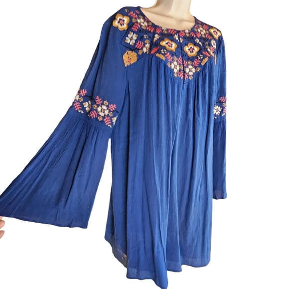 NWT Francesca's Blue Rain Waverly Floral Embroidered Boho Long Sleeve Mini Dress - Picture 7 of 16